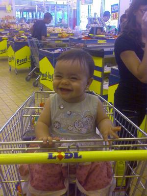 El dia que vaig fer 9 mesos, m'ho paso be anan a comprar